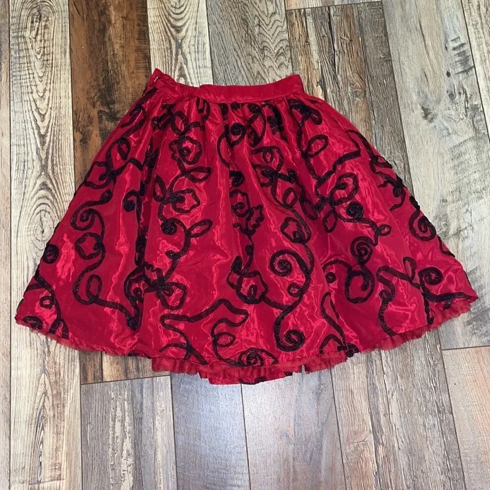 ✨The Children’s Place Red & Black Holiday Maxi Skirt